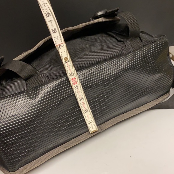 FUL Padded Nylon Crossbody Messenger Laptop Bag - Picture 9 of 15